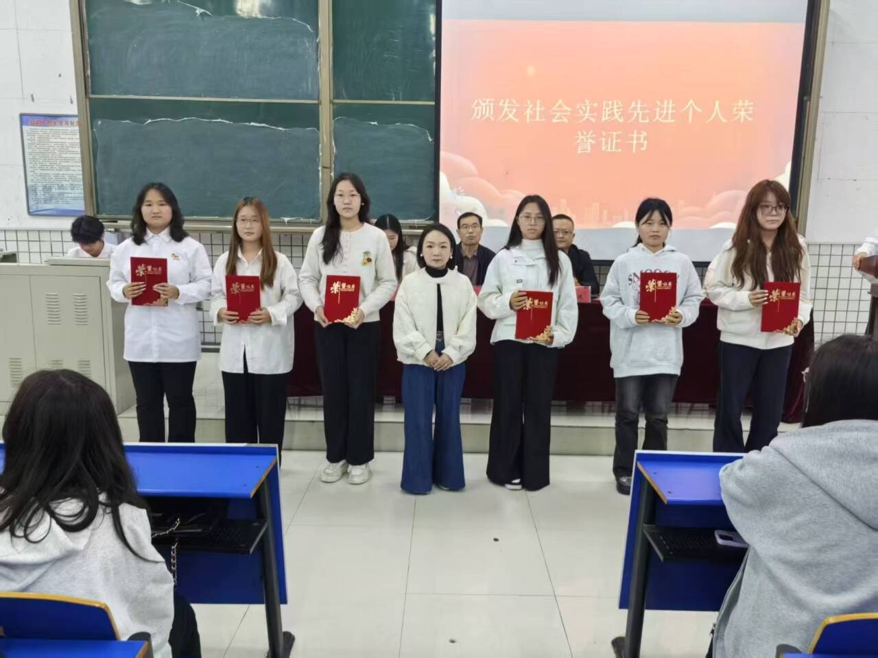 c8db6b81ec4781896d69bfd367ebf9af_720.jpg c8db6b81ec4781896d69bfd367ebf9af_720.jpg