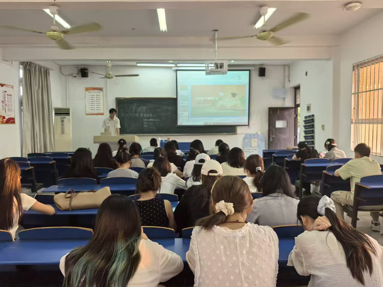 d312966151f4e499999f3d303ee5f859.jpg d312966151f4e499999f3d303ee5f859.jpg
