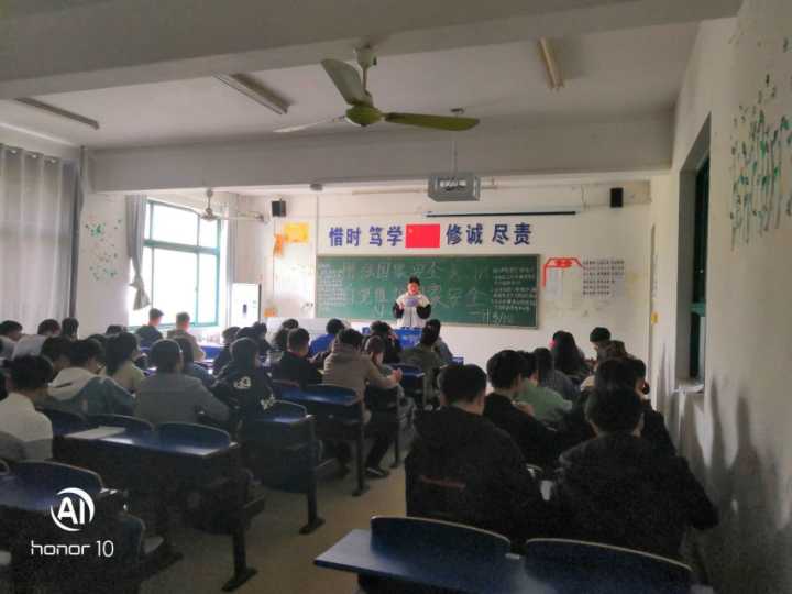 b20b83be830802539f5d23ef0004112c.jpg b20b83be830802539f5d23ef0004112c.jpg