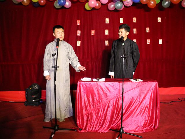 9ca7fc0379de0299f7a0cbfd483024a7.jpg 相声 袁忱阳.jpg