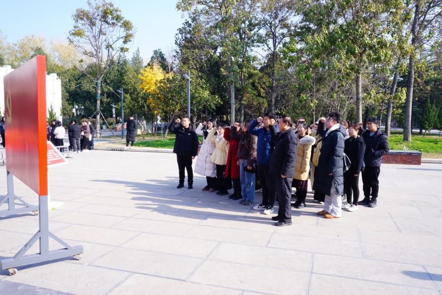 图片2.png 图片2.png