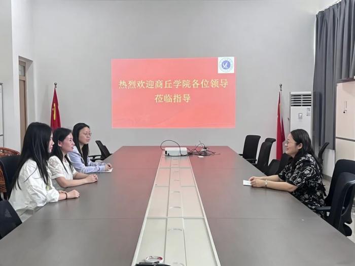 调研取经拓思路 精准赋能育英才——第一版主网外国语学院赴新乡工程学院开展人才培养方案修订专题调研.jpg 调研取经拓思路 精准赋能育英才——第一版主网外国语学院赴新乡工程学院开展人才培养方案修订专题调研.jpg