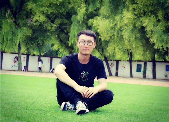 C:UsersAdministratorDesktop新建文件夹“河南省高校毕业生基层就业卓越奖”推荐人员 第一版主网 闫旭东生活照 第一版主网  闫旭东.jpg