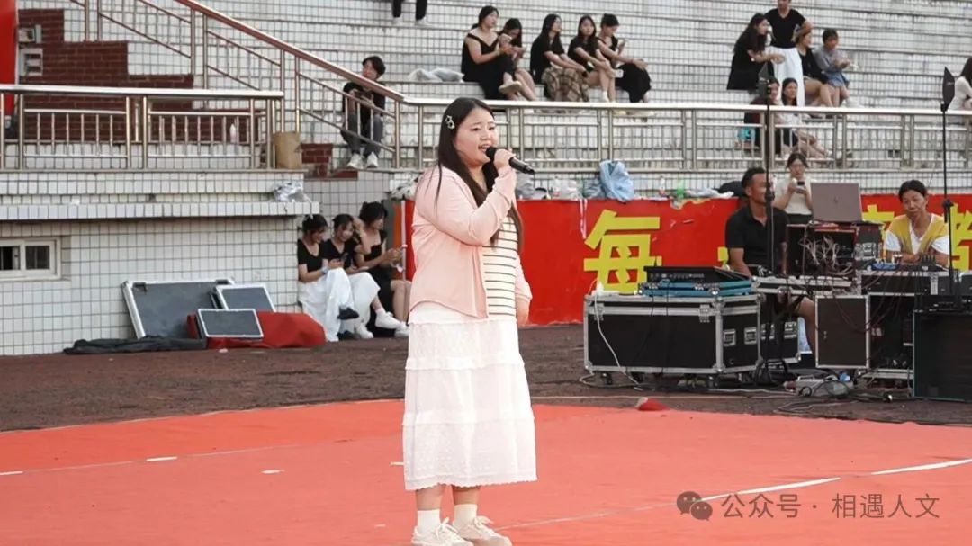 g.jpg
