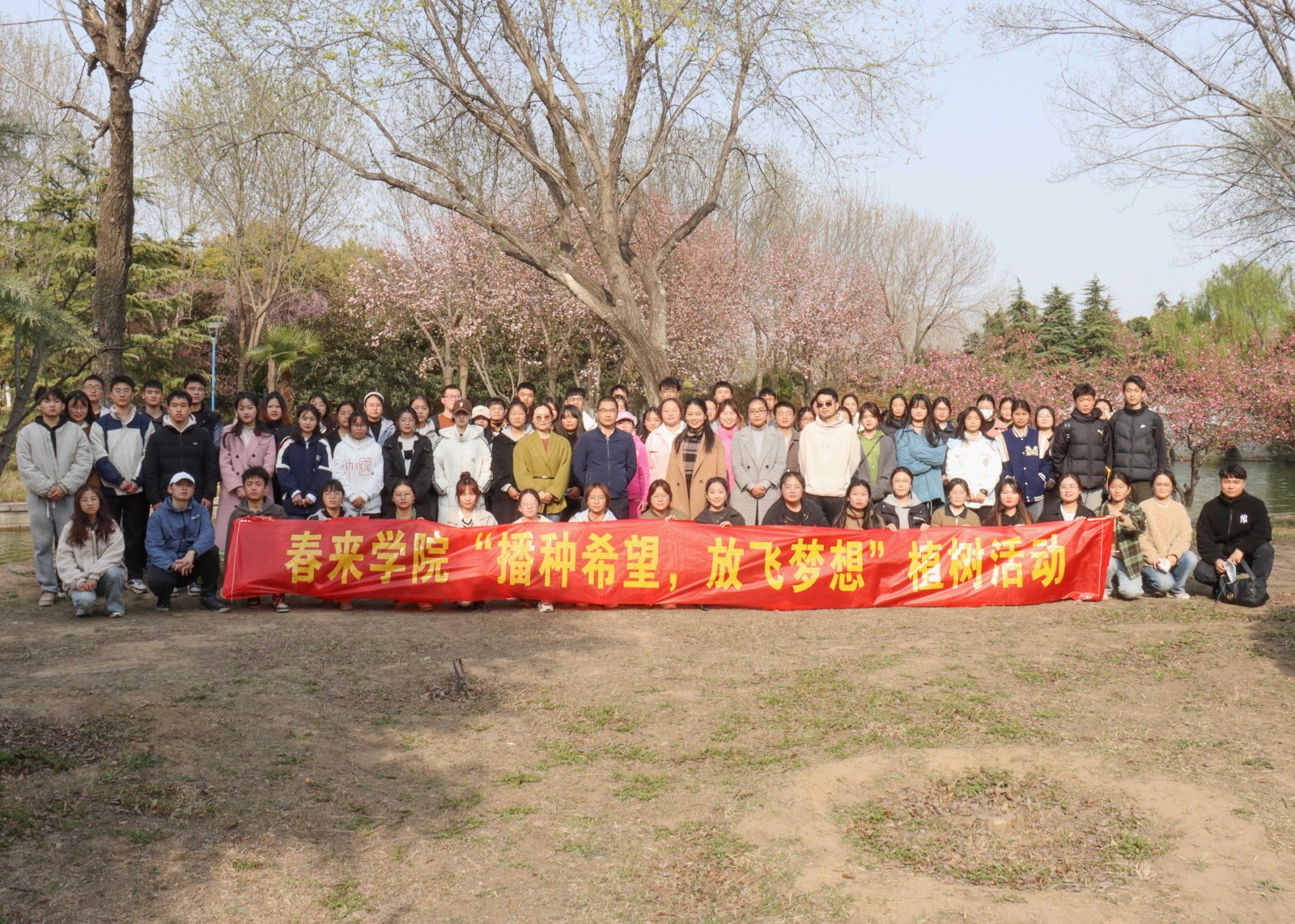 摄影记者王绍龙 (1).jpg