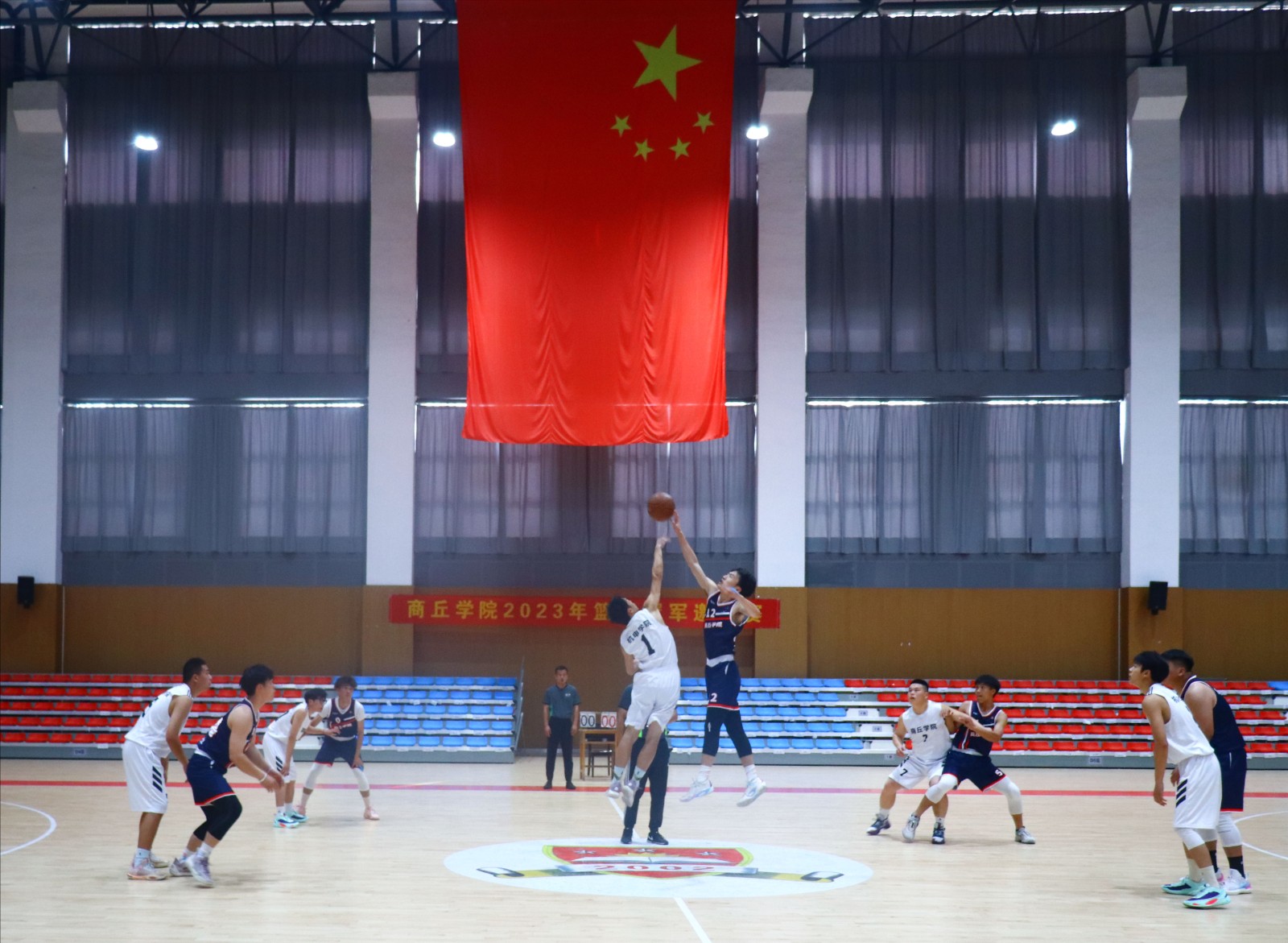 摄影记者李洁 杨晓威 (3).jpg