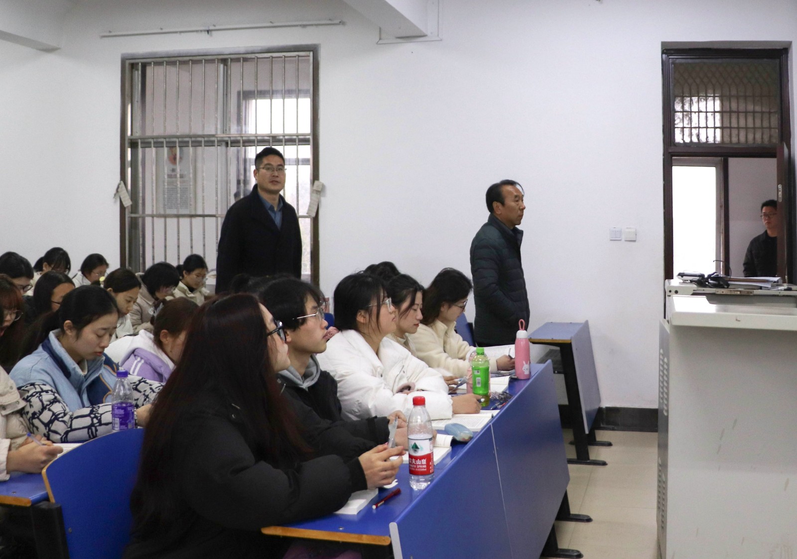 摄影记者刘守婷 (4).jpg