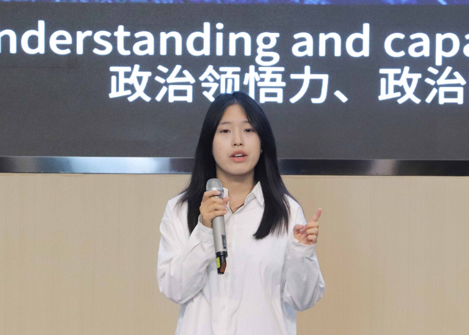 摄影记者郑紫妍修12.jpg