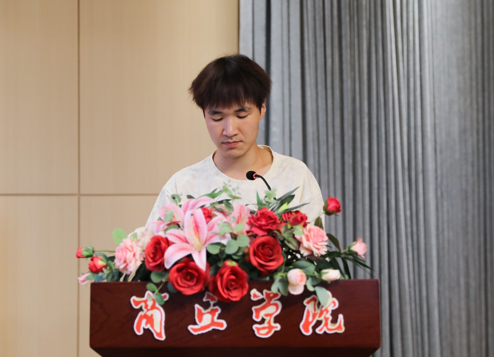 摄影记者高自豪修2.jpg